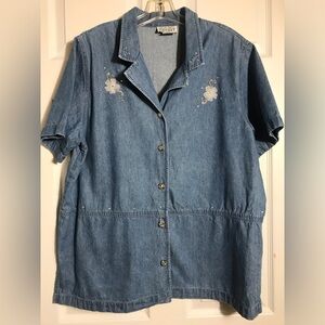 Jacklyn Smith Light Wash Denim Button-Up Top with Embroidered Floral Detail XL